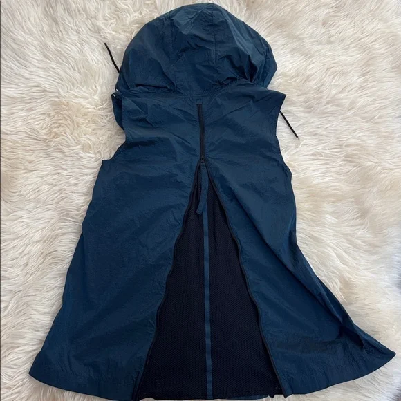 Nike Blue rain Hooded Vest XS size new - Picture 4 of 5